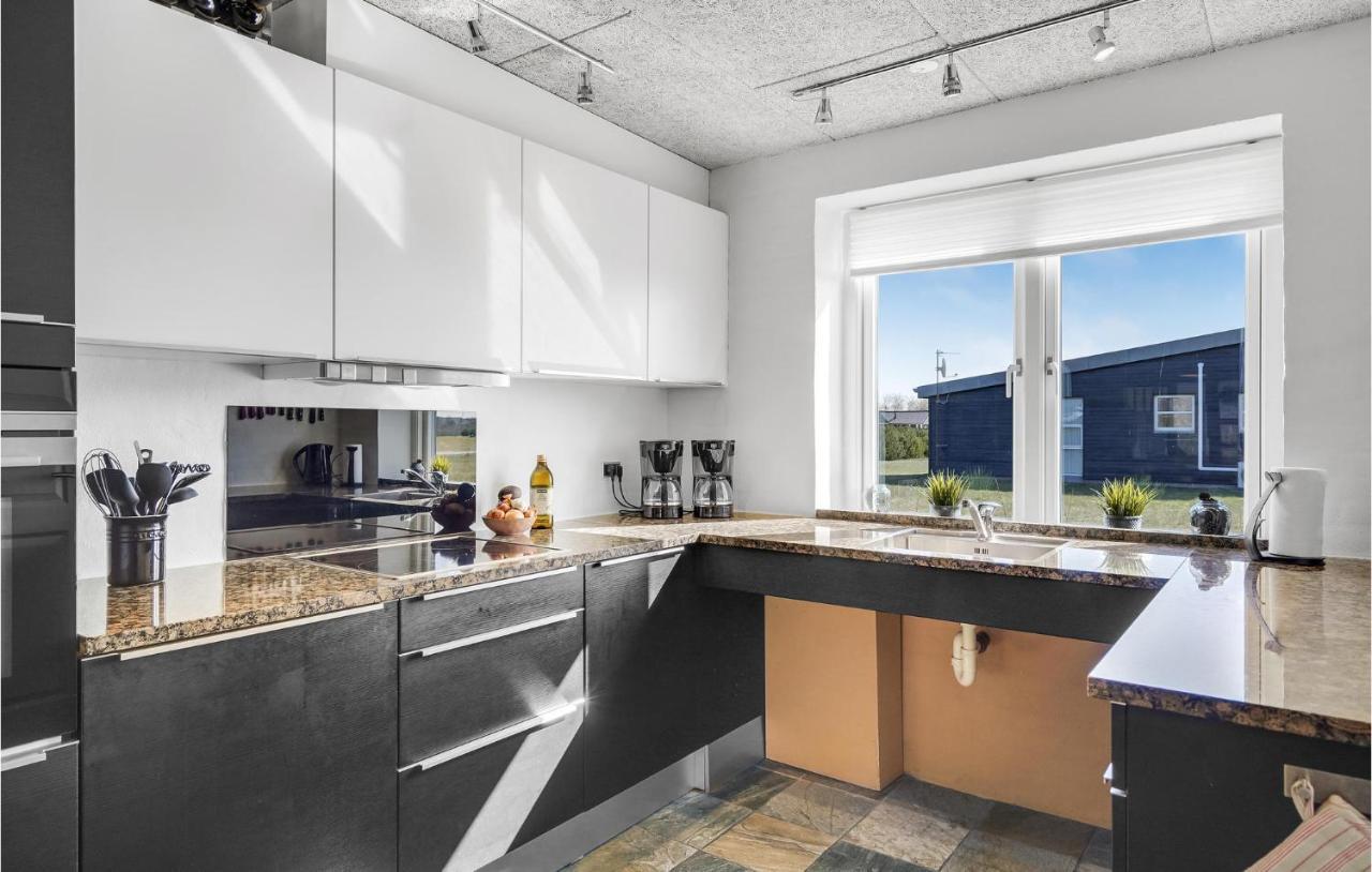 Nice Home In Tarm With Kitchen Eksteriør bilde